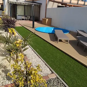 Sarkcsillag Teljes Csaladihaz- Star Complete Family House Apartman